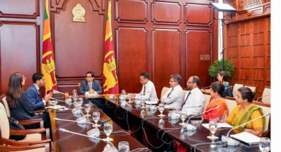 ටෝනි බ්ලෙයාර් ආයතනයේ නියෝජිතයෝ ජනපති ලේකම් හමුවෙති